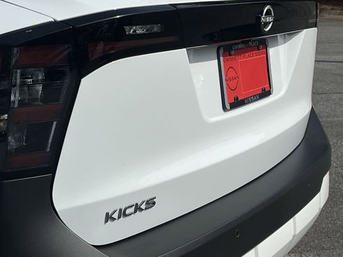 New 2026 Nissan Kicks SV FWD image 25
