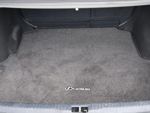 Used 2016 Lexus IS 200t RWD image 16