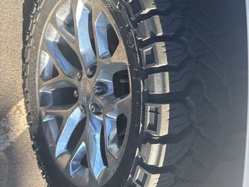 Used 2019 GMC Yukon Denali w/ Denali Ultimate Package image 6