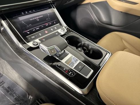 Used 2021 Audi Q7 3.0T Premium w/ Convenience Package AWD/4WD image 16
