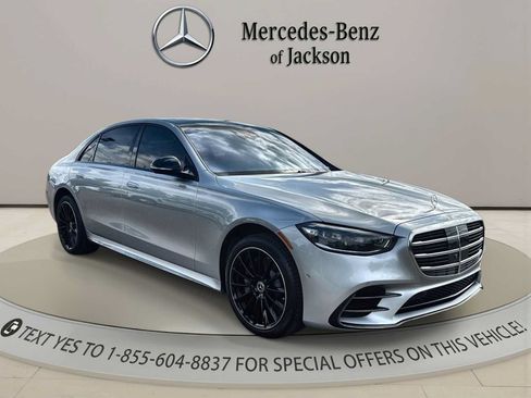 Used 2025 Mercedes-Benz S 580 4MATIC Sedan image 7