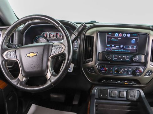 Used 2017 Chevrolet Silverado 1500 High Country image 18