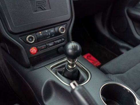 Used 2016 Ford Mustang Shelby GT350R image 21