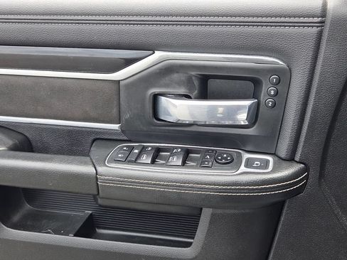Used 2020 RAM 2500 Laramie w/ Night Edition AWD/4WD image 26
