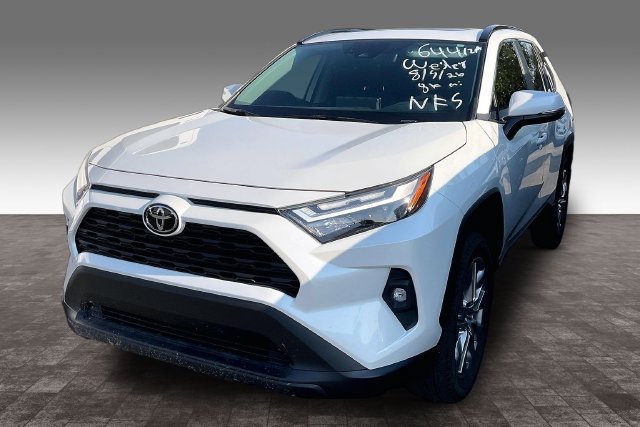 Used 2025 Toyota RAV4 XLE Premium w/ Weather Package AWD/4WD image 1
