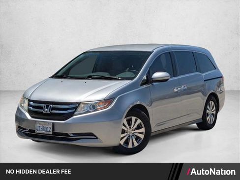 Used 2016 Honda Odyssey SE image 1