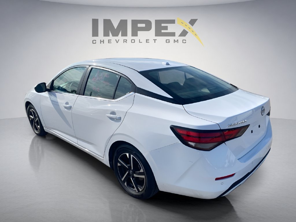 Used 2025 Nissan Sentra SV FWD image 3
