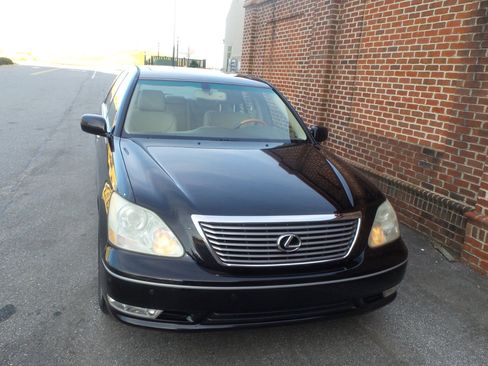 Used 2004 Lexus LS 430 image 21