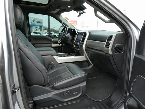 Used 2020 Ford F350 Lariat w/ Lariat Ultimate Package image 16