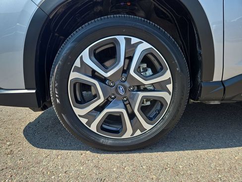 Used 2025 Subaru Ascent Limited AWD/4WD image 10