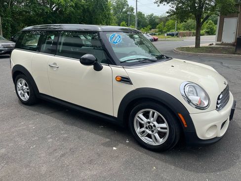 Used 2012 MINI Cooper Clubman FWD image 4