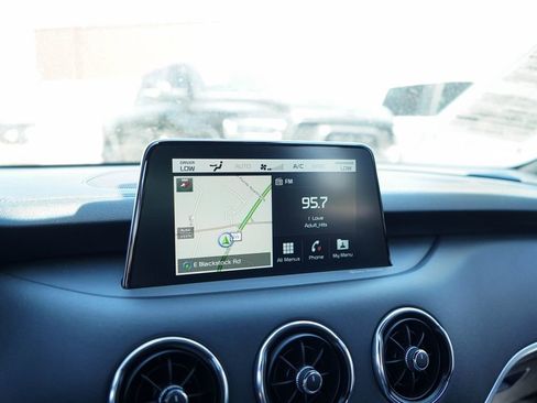 Used 2020 Kia Stinger GT2 image 27