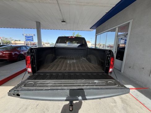 Used 2017 RAM 2500 Tradesman w/ Chrome Appearance Group AWD/4WD image 18