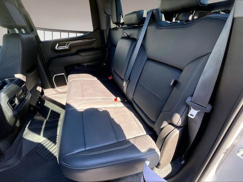 Used 2022 Chevrolet Silverado 1500 RST image 23