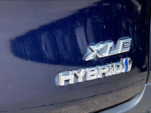 Used 2021 Toyota Sienna XLE FWD image 10
