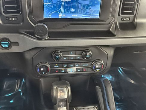 Used 2023 Ford Bronco Black Diamond image 21