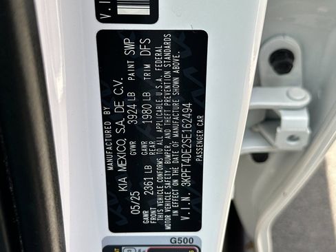 Certified 2025 Kia K4 FWD image 38