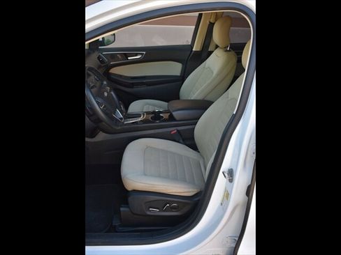 Used 2016 Ford Edge SEL image 15