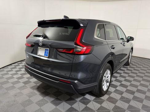 Used 2025 Honda CR-V LX image 8