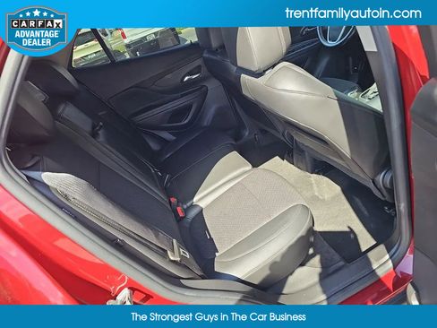 Used 2022 Buick Encore Preferred image 37