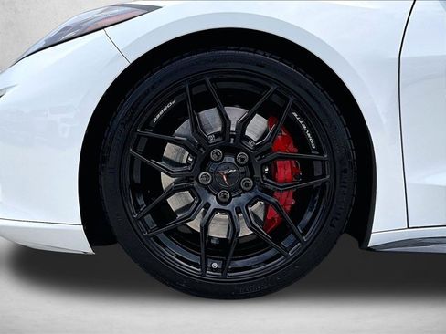 Used 2025 Chevrolet Corvette Z06 RWD image 10