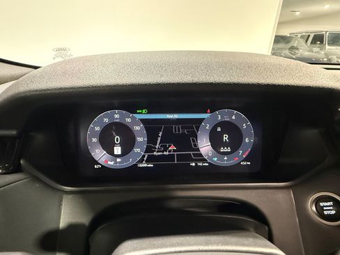 Used 2024 Land Rover Range Rover Velar Dynamic SE AWD/4WD image 29