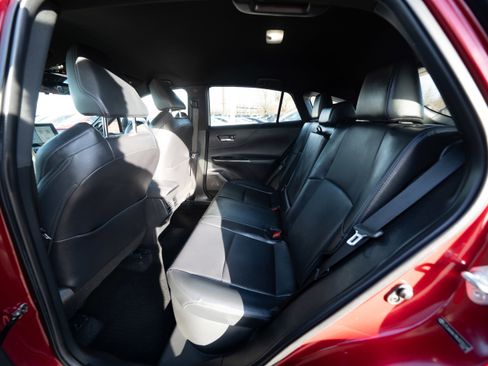 Used 2021 Toyota Venza Limited w/ Advanced Technology Package image 23