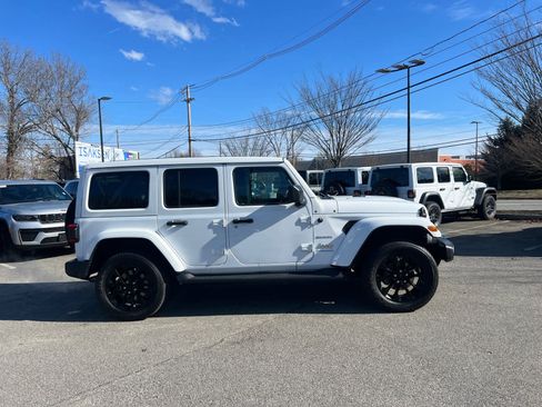 Used 2023 Jeep Wrangler Sahara w/ Cold Weather Group image 7