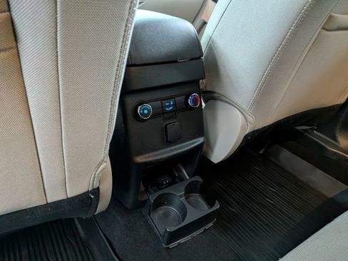 Used 2018 Ford Explorer 4WD image 16