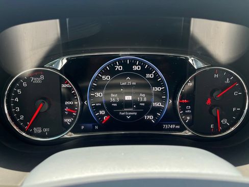 Used 2021 GMC Acadia Denali w/ Denali Technology Package FWD image 20