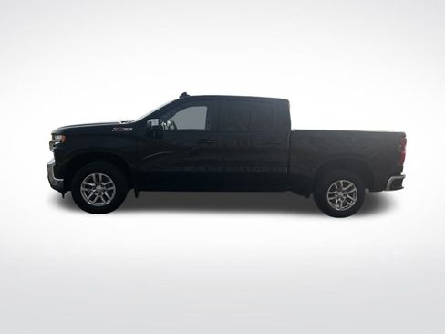 Used 2022 Chevrolet Silverado 1500 LT image 2