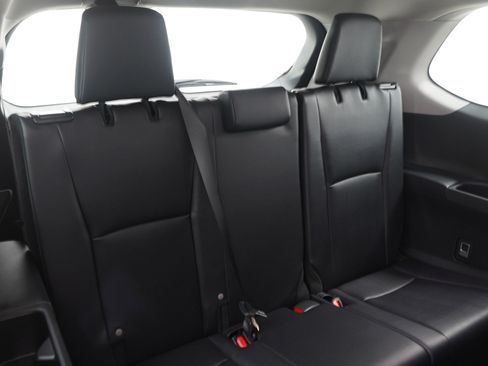 Used 2024 Toyota Grand Highlander XLE image 16