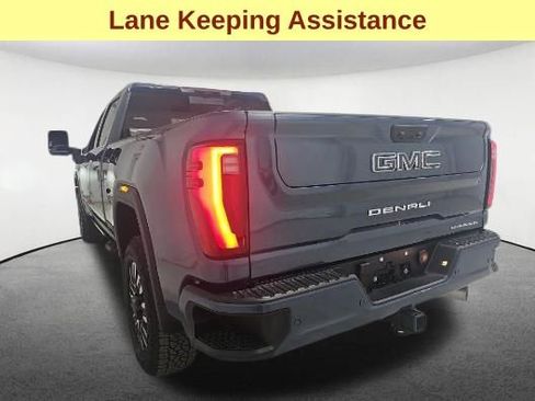 Used 2025 GMC Sierra 2500 Denali Ultimate AWD/4WD image 8