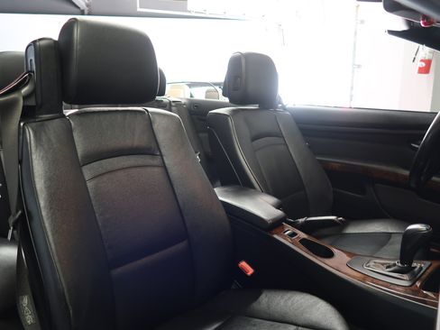Used 2011 BMW 328i Convertible RWD image 12