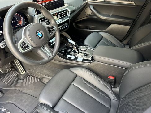 Used 2025 BMW X4 xDrive30i w/ Premium Package AWD/4WD image 10