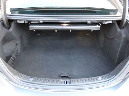 Used 2017 Mercedes-Benz E 300 image 33