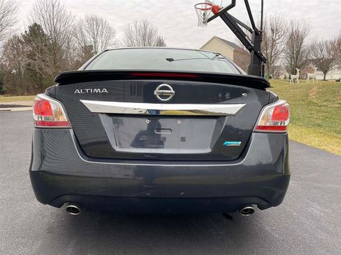 Used 2014 Nissan Altima 2.5 S w/ Sport Value Package image 6