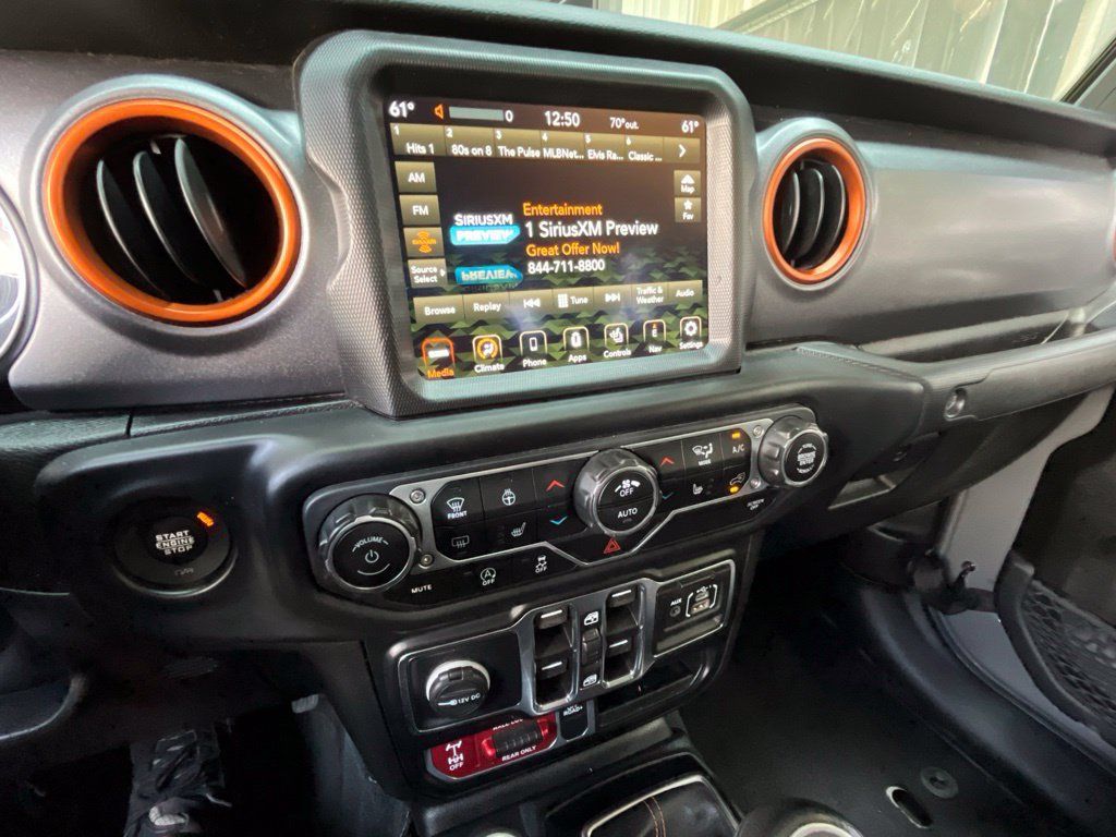 Used 2022 Jeep Gladiator Mojave w/ Cold Weather Group AWD/4WD image 35