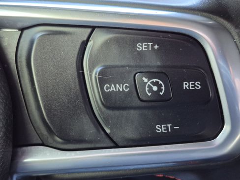 Used 2022 Jeep Wrangler Unlimited Rubicon image 19