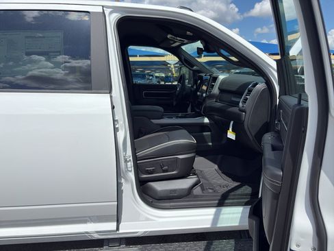 New 2026 RAM 2500 Laramie AWD/4WD image 26