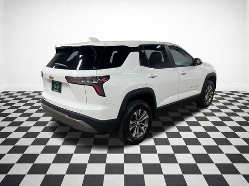 Certified 2025 Chevrolet Equinox LT AWD/4WD image 9