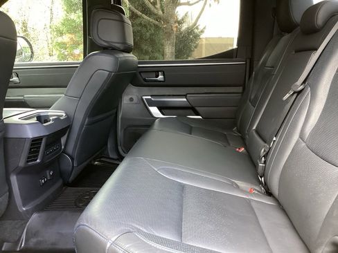 Used 2024 Toyota Tundra Platinum image 5