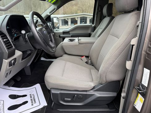 Used 2019 Ford F150 XLT w/ Equipment Group 302A Luxury image 9