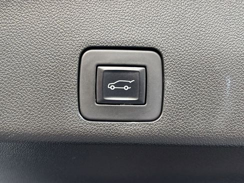 Certified 2022 Buick Encore GX Essence w/ Advanced Technology Package image 32