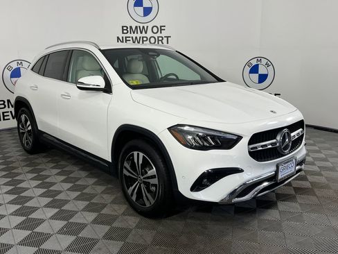 Used 2025 Mercedes-Benz GLA 250 4MATIC image 1