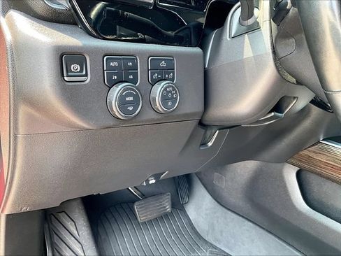 Used 2024 Chevrolet Silverado 1500 LT Trail Boss w/ Convenience Package II AWD/4WD image 30