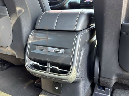 Certified 2024 Lincoln Nautilus Reserve w/ Equipment Group 202A image 28