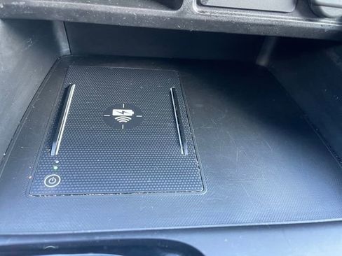 Used 2024 Honda Pilot TrailSport image 26