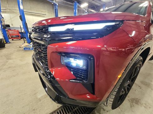 Certified 2024 Chevrolet Traverse RS w/ LPO, Floor Liner Package image 29