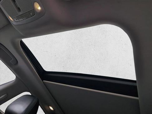 Used 2015 Nissan Murano Platinum w/ Platinum Technology Package image 17